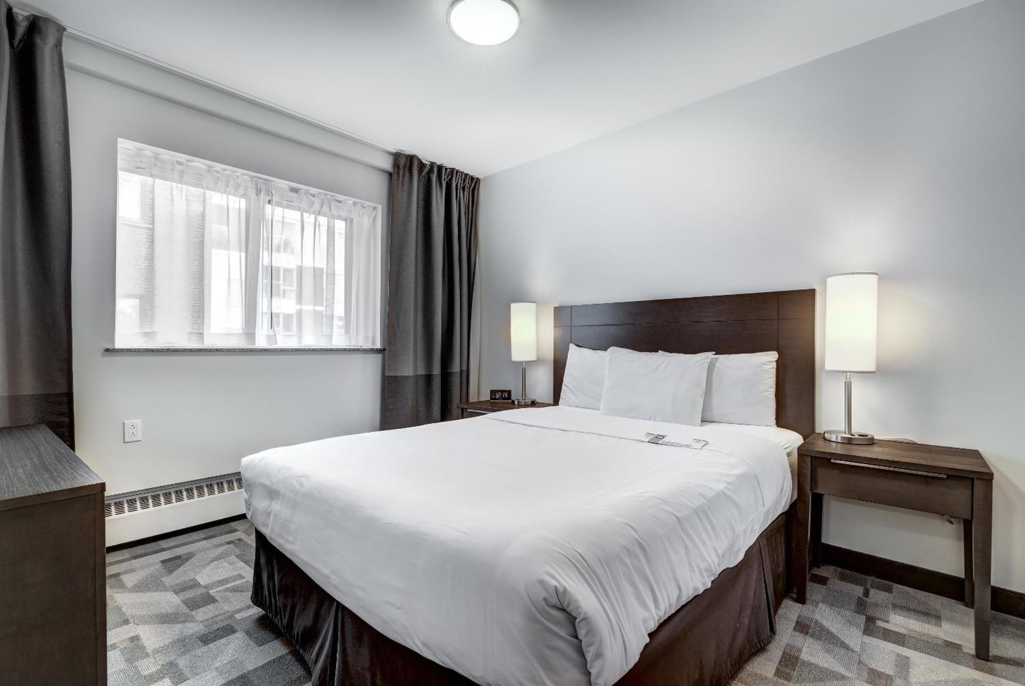 Terrasse Royale Hotel, Montreal